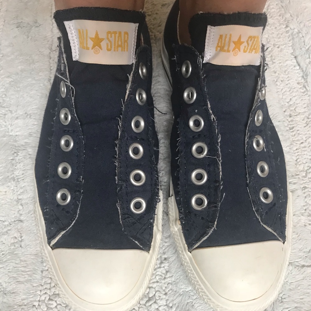 Women’s Navy Blue Converse size 7